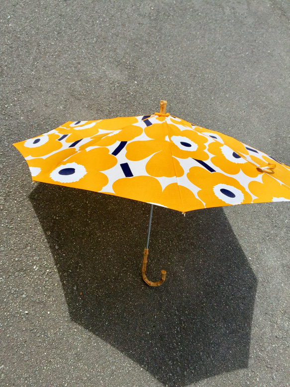 マリメッコ生地使用 日傘 2枚目の画像