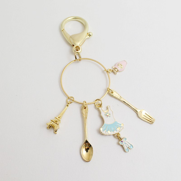 Love paris 可愛いキーホルダ,keyring,blue ballerina 1枚目の画像