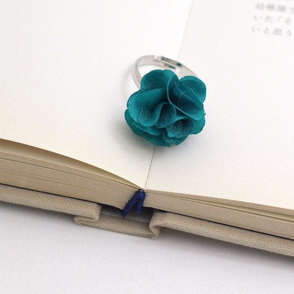 『数量限定ハンドメイド2019』 Bluish green夏の指輪,花の指輪、海辺、シンプル、グリーン 1枚目の画像