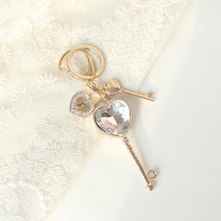 閃光水晶心形鑰匙鑰匙扣和包包吊飾，心形，心形，愛 第4張的照片