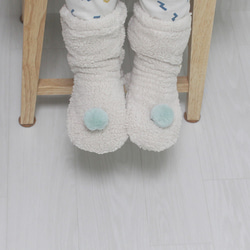 赤ちゃんの靴下/ 赤ちゃんの冬用の靴下/冬用の靴下/baby mint pompom socks,冬向け 1枚目の画像