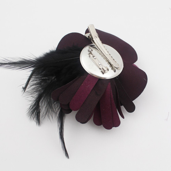 [Creema限定] Burgundy feather Flower corsage 4枚目の画像