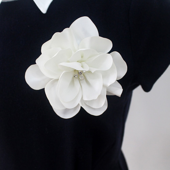 [Creema限定] Big-flower-wedding-corsage , white/black/red 4枚目の画像