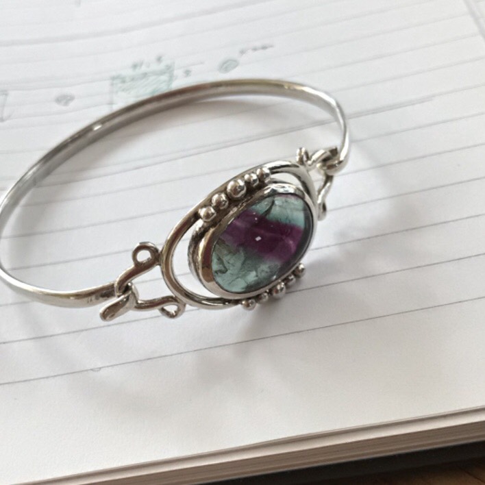 フローライト（蛍石）のバングル