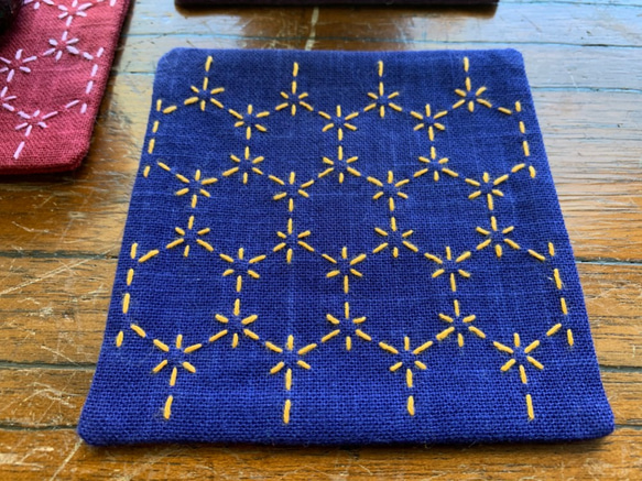 刺し子テーブルクロス 六角形模様 濃紺