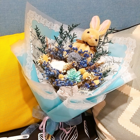 【Make a we Hsu 許個願】韓式洛可可兔兔甜蜜花束（乾燥花）粉/紫/ 藍3色 情人節花束/畢業花束/生日 第1張的照片