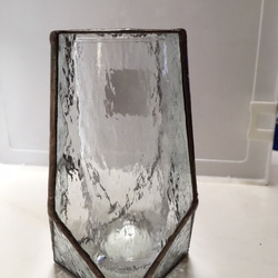 ステンドグラスの花瓶 2枚目の画像