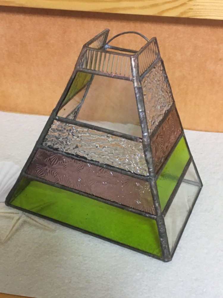 ステンドグラスの花瓶