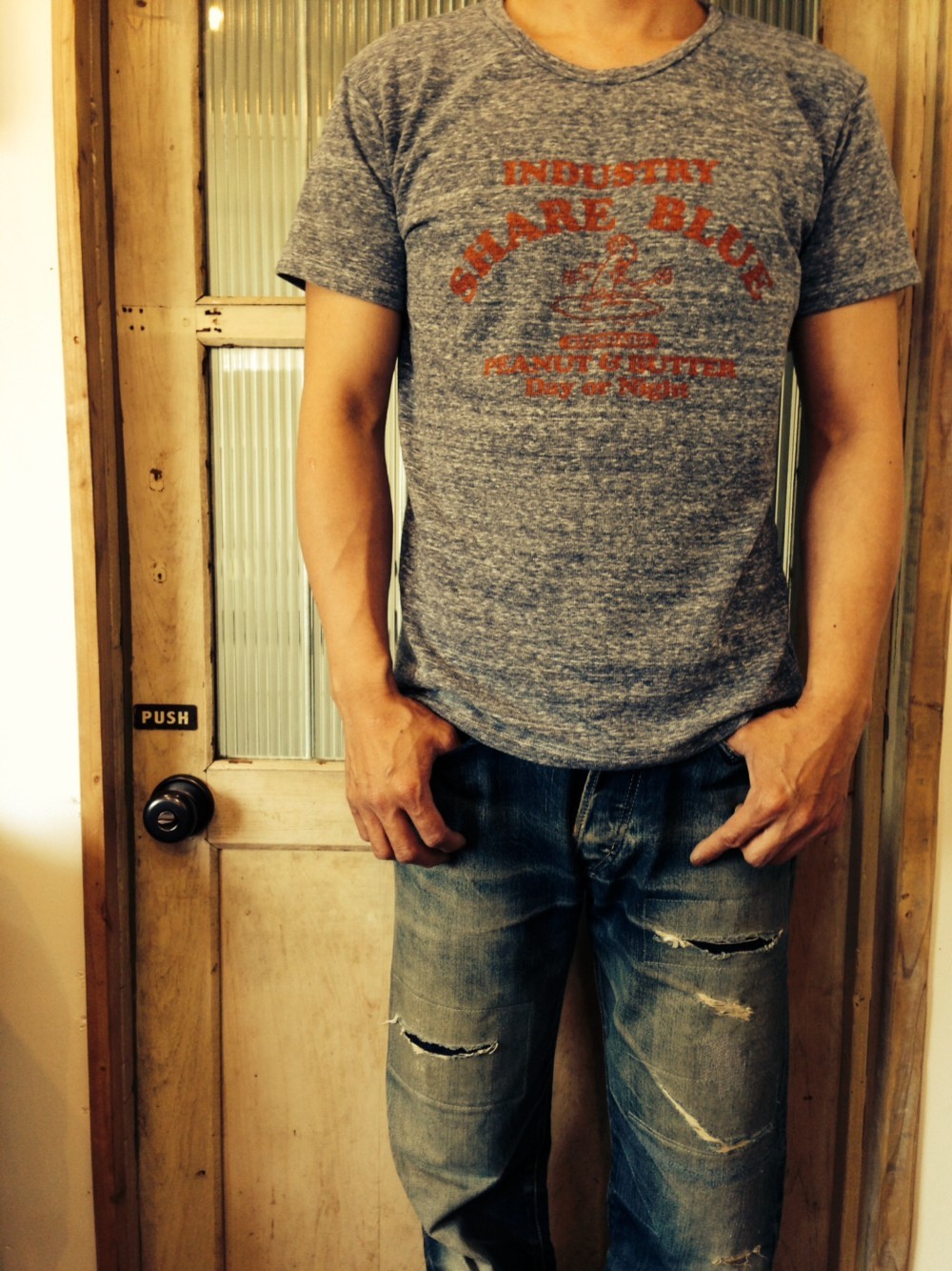 数量限定　P&B　くたっとしたゆるTシャツ　薄い綿のTシャツ　男女兼用　Tシャツ　サーフボード　サーフィン