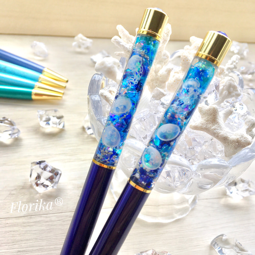 No.1015 ブルー系✨蝶の舞✨固まるハーバリウムペン立て No.1015