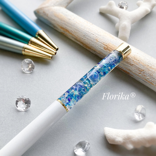 No.1015 ブルー系✨蝶の舞✨固まるハーバリウムペン立て No.1015 ブルー系✨蝶の舞✨固まるハーバリウムペン立て 彩るハー