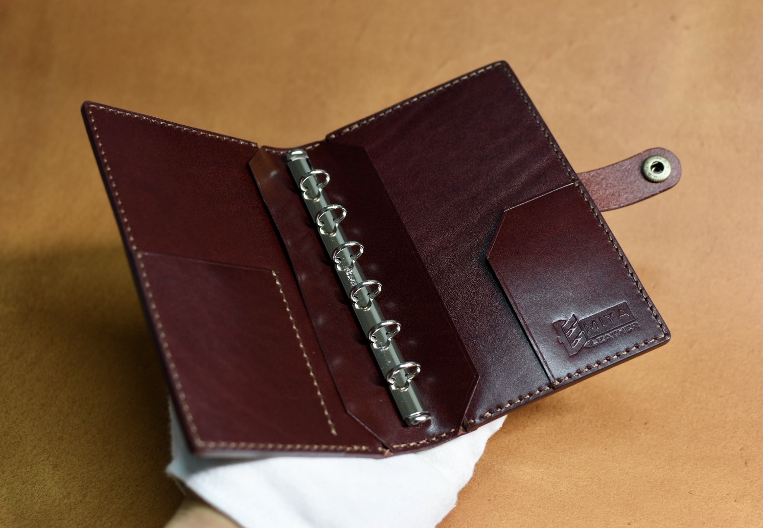 ミニ6 システム手帳 ワインレッド ミニ6 システム手帳 ワインレッド Amazon.co.jp : ミニ6穴サイズ