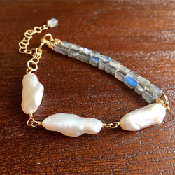 Pearl and Labradorite bracelet 1枚目の画像