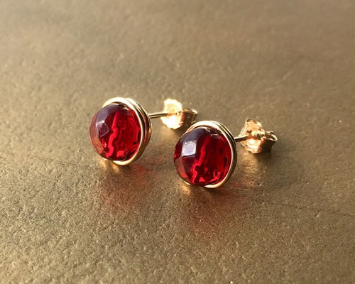 14kgf リトアニア ルビーレッドアンバー ピアス ピアス