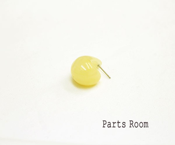 [2 件] Komaru Volume Simple 耳環 [淺黃色] [無鈦柱夾]-mt-3280 第4張的照片