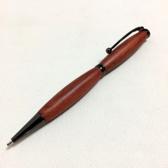 レッドハート①　木製　ボールペン　無垢材　送料無料 3枚目の画像