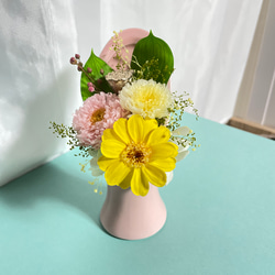 【仏花】プリザーブドフラワーのミニ仏花 1枚目の画像