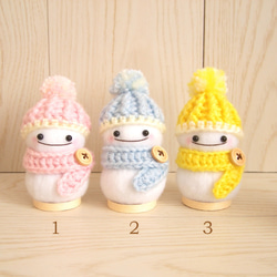 再販*Snow Man*選べる8カラー*Creema限定*冬支度ハンドメイド*フェルト*雪だるま*手編み*ニット帽*飾り 2枚目の画像