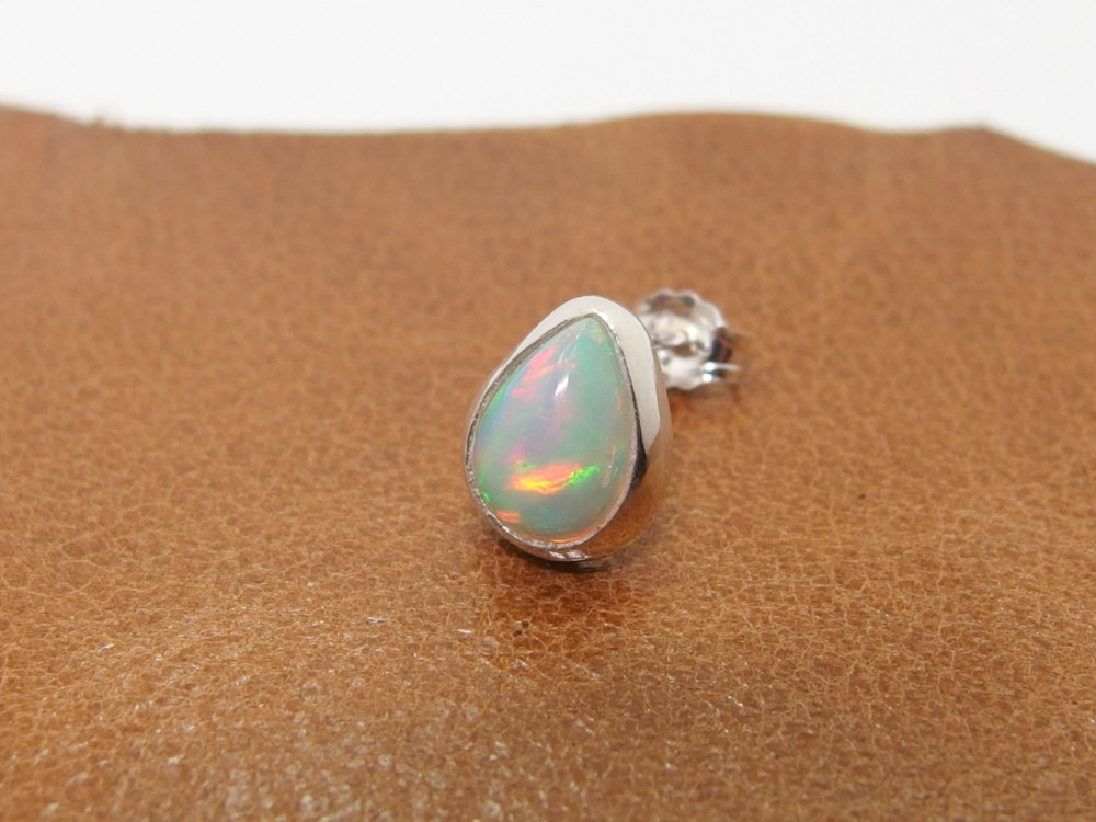 オパールピアス　A　しずく【silver】片耳用（1つ）