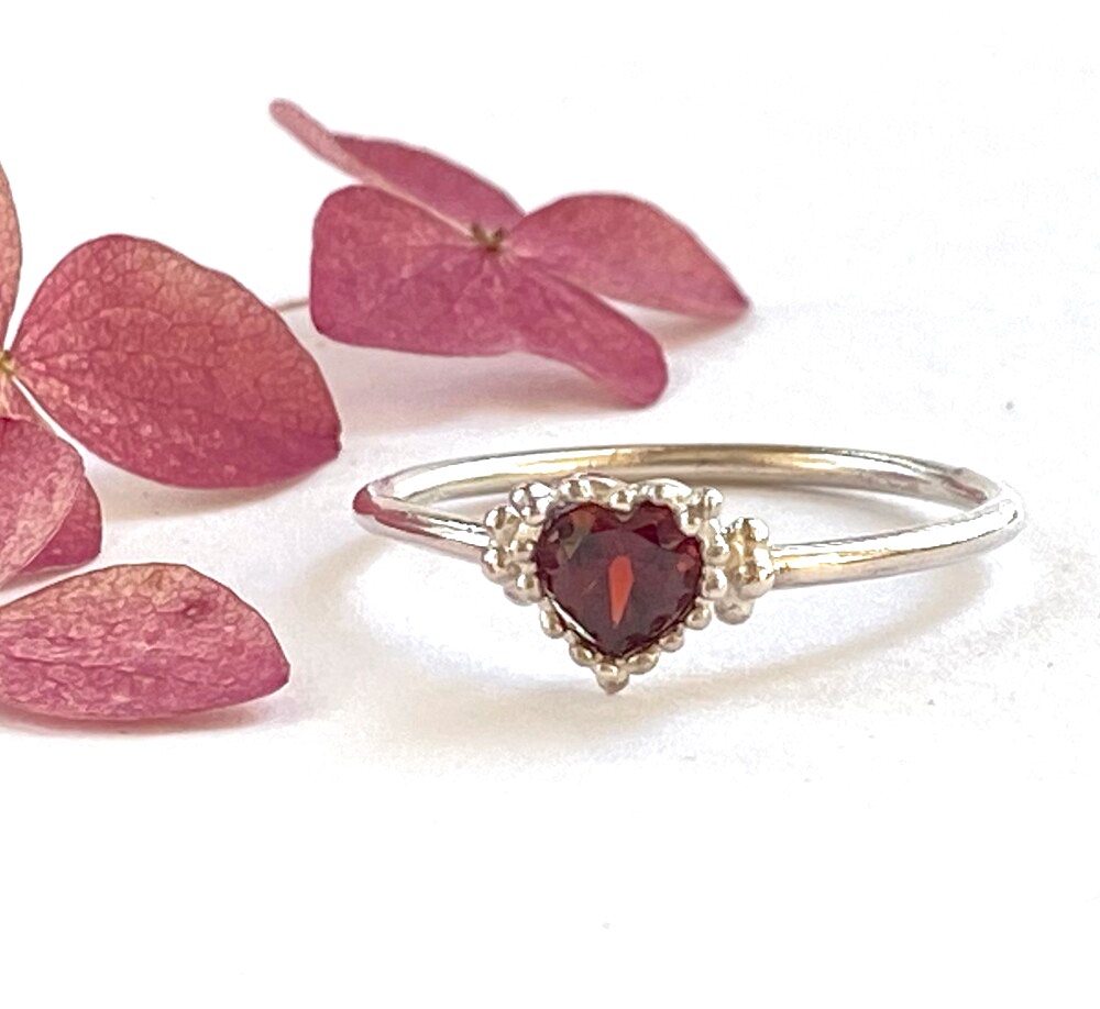 【受注制作】Heart ring（ガーネット）（silver925） 5,688円