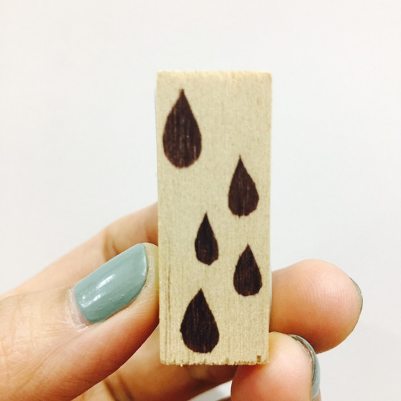 「雨滴」手刻印章 / “The Raindrop” Handmade Stamp 第5張的照片