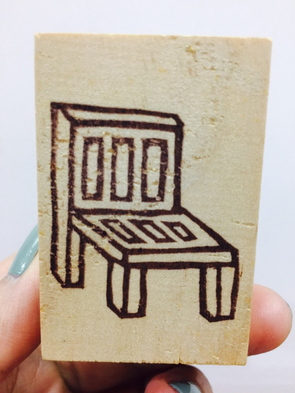「椅子」手刻印章 / “The Chair” Handmade Stamp 第7張的照片