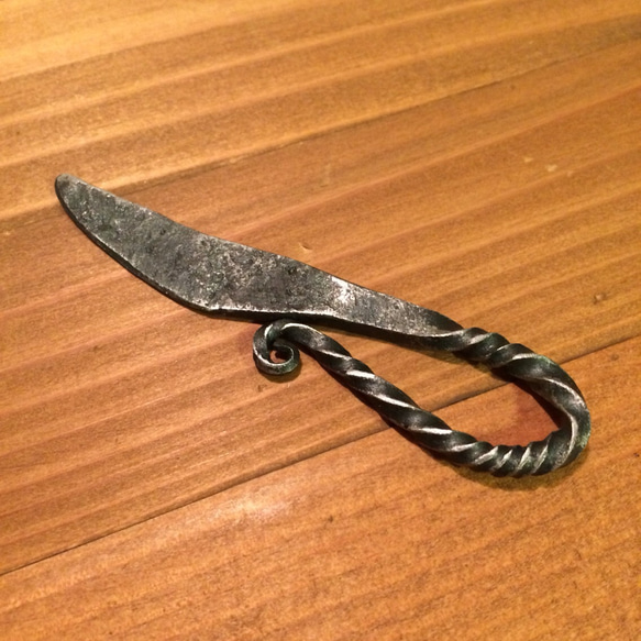 【送料無料】ロートアイアン製ナイフのアクセサリー 1枚目の画像