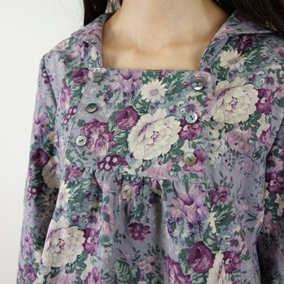 [予約販売]コットンリネンアンティークフラワーセーラーフラットカラーブラウス