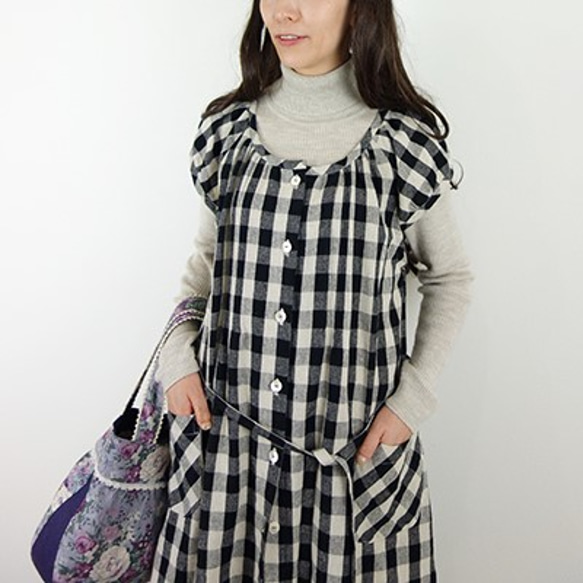 [予約販売]コットンリネンブロックチェックピンタック羽織りワンピース 1枚目の画像