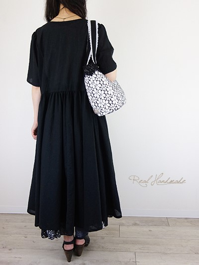[予約販売] ブラックスカラップカシュクールワンピース