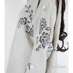 [予約販売]リネンアンティークフラワー肩ボタン裾スリットワンピース 3枚目の画像