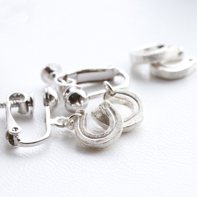 馬蹄ホースシューピアス
