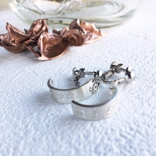 6mm幅名入れ刻印イニシャルピアス(イヤリング) ピアス