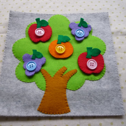 知育玩具★フルーツツリーのボタン（りんごボタンピンク） 1枚目の画像