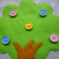 知育玩具★フルーツツリーのボタン（りんごボタンピンク） 3枚目の画像