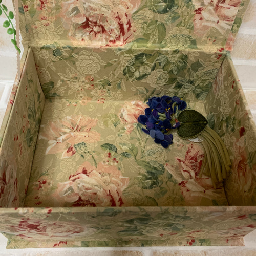 フランスアンティーク✨大きなカルトナージュBOX✨(*´艸｀*)リボン 収納✨ 852f368da82af35b63759d484c08cb
