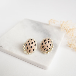 Dalmatian ~brown~ 刺繡耳環 / 耳環 [E-mail Magazine Special Feature] 第3張的照片