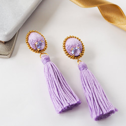 petite jewelry ～ light purple ～ 刺繍 ピアス / イヤリング 2枚目の画像