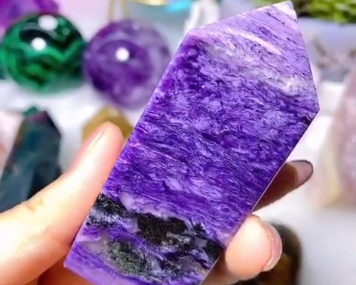 【専用】⭐良品質⭐美品⭐チャロアイト14.5㍉ 高品質チャロアイト 四角柱 その他置物 marve belle 通販 11854739