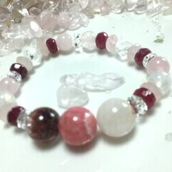 レインボー入り✨マニカランヒマラヤ水晶〜ミックスカラー