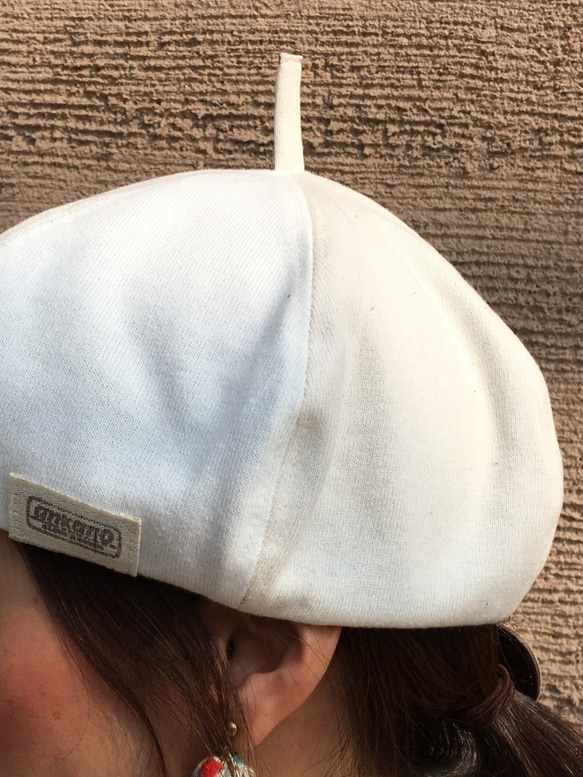 春夏ベレー帽　コットン100％　キナリ×オフホワイト　Mサイズ 2枚目の画像