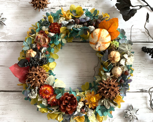 大人シックなハロウィンリース 白いかぼちゃ ハンドメイド フラワー