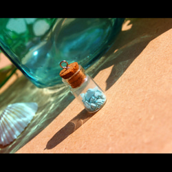 『夏色小瓶』ターコイズの小ビン（片側一つ売り） 2枚目の画像