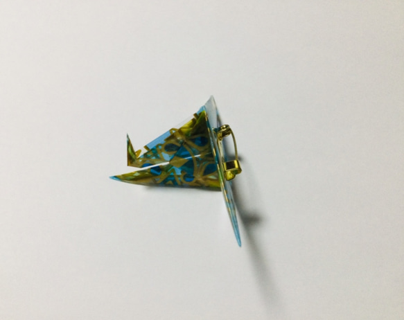 折り鶴・ステンドグラス風ブローチ 7枚目の画像