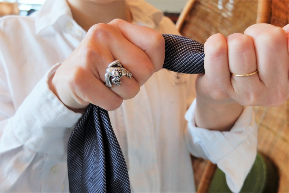 秋のおでかけ玉帽子蛙リング　フリーサイズ　ユニーク　個性的　面白　つけっぱなし？　華奢？？　スターリングシルバー925