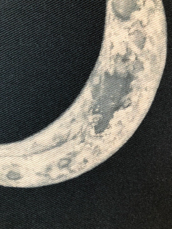 星月猫★アート「三日月」絵画F0 複製画 　木製パネル貼り　18cmｘ14cm　厚み２㎝「007」 3枚目の画像