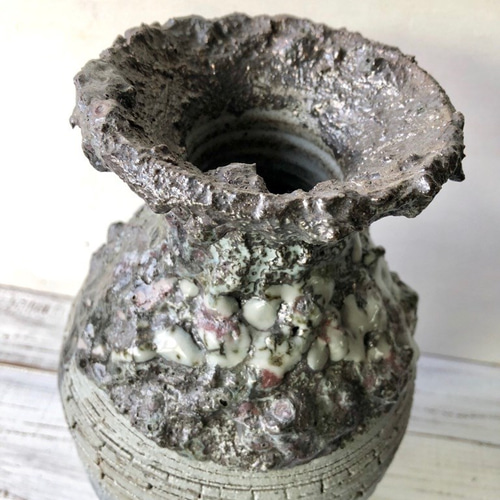 【一点物！】一輪挿し　花瓶 美術品 工芸品 骨董品 陶芸品 越 孝夫】極小 銀彩 花瓶 陶器 花器 花入れ 一輪挿し 工芸 6.4cm