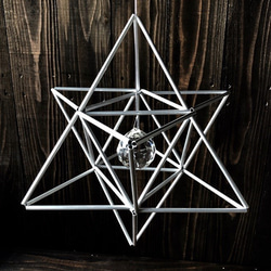 ヒンメリ「マカバ」中サイズ星型　野外使用可なアルミ製　オプションでサンキャッチャー　幾何学オブジェ　シルバー　クリスマス 2枚目の画像