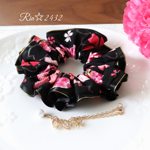 和柄】華やかなラメ入り☆サテンリボン付きのシュシュ☆さくら/桜  