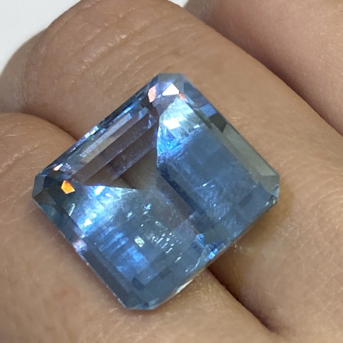 紺×赤 天然石ルース 特大アクアマリン 14.346ct ソーティング付 - 通販
